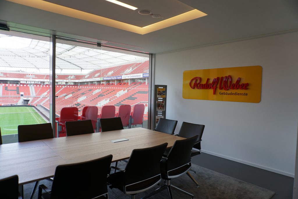 Die VIP-Loge von Rudolf Weber in der BayArena.